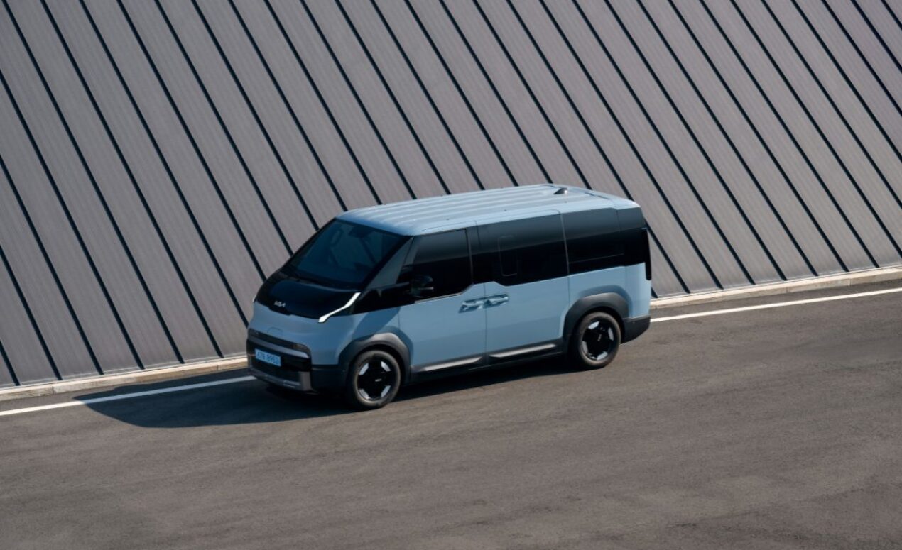 Rekomendasi Mobil dengan Sliding Door yang Nyaman dan Fungsional
