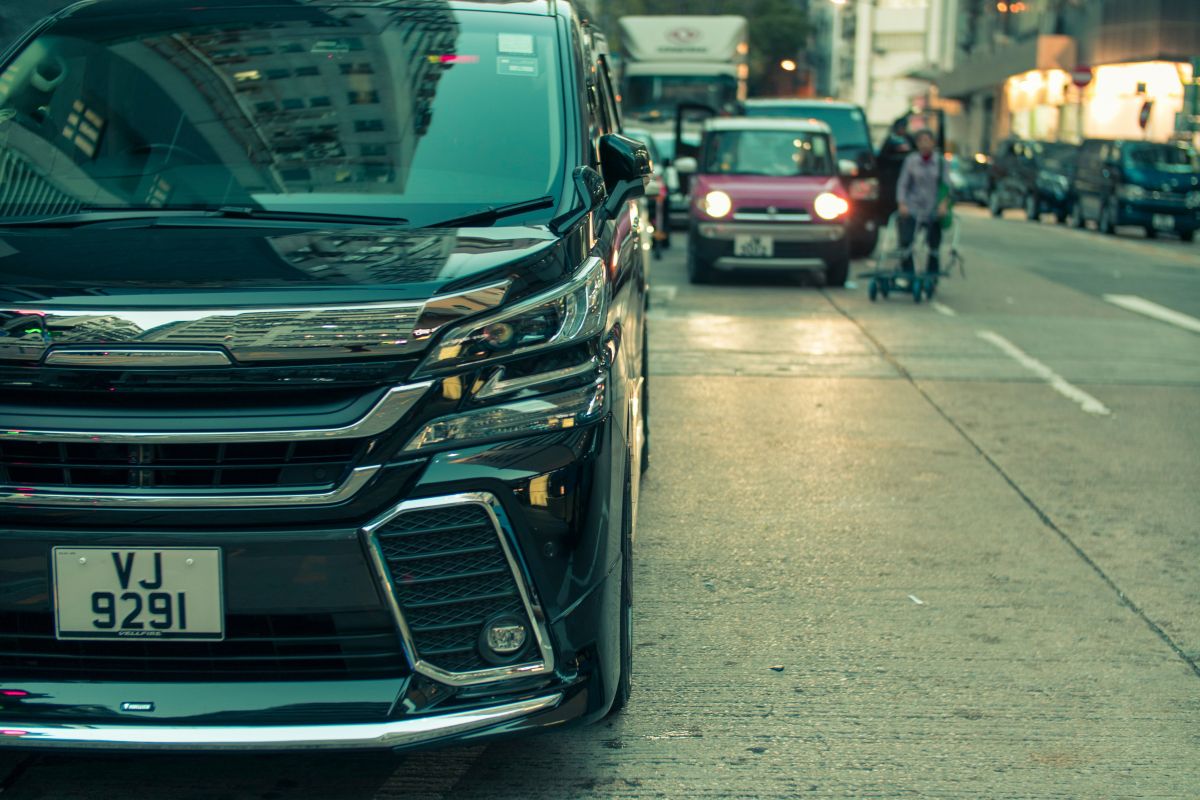 You are currently viewing Masalah Sliding Door Alphard yang Sering Terjadi dan Cara Mengatasinya